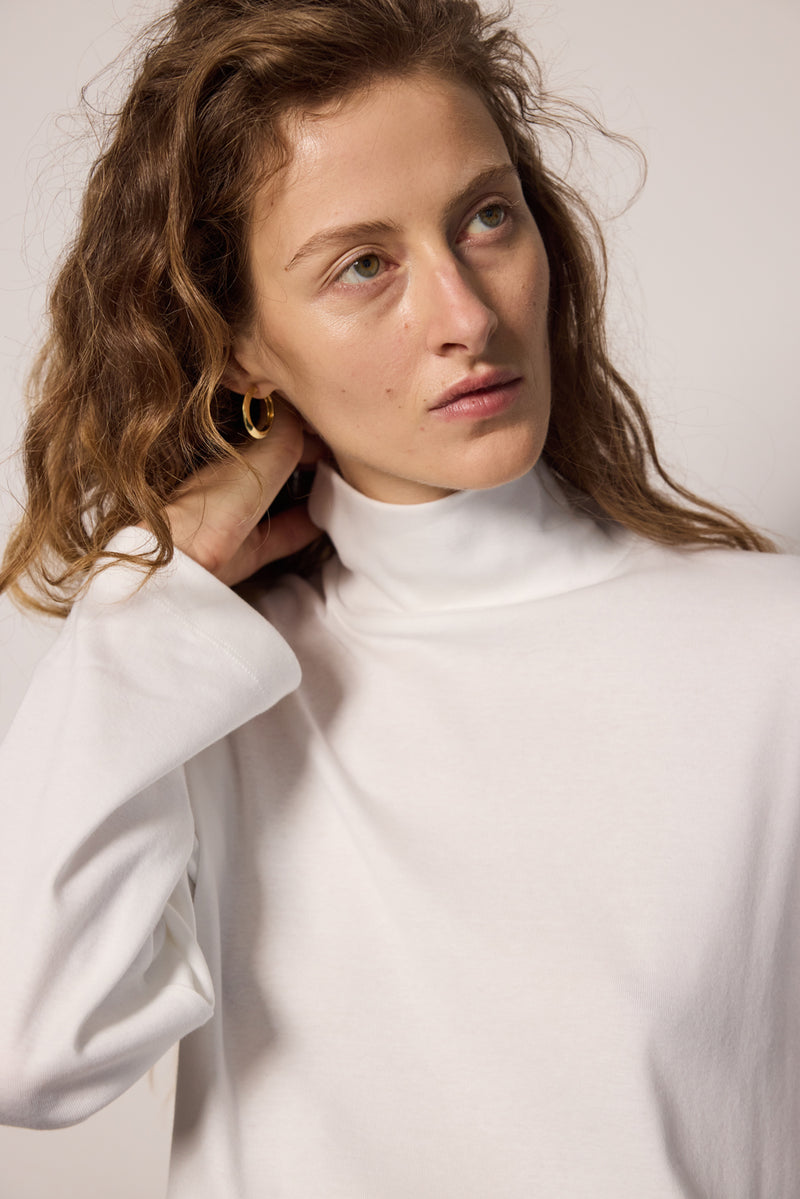 HARPER TURTLENECK / WHITE